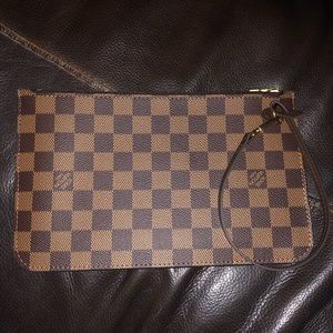 Louis Vuitton Neverfull Pochette
